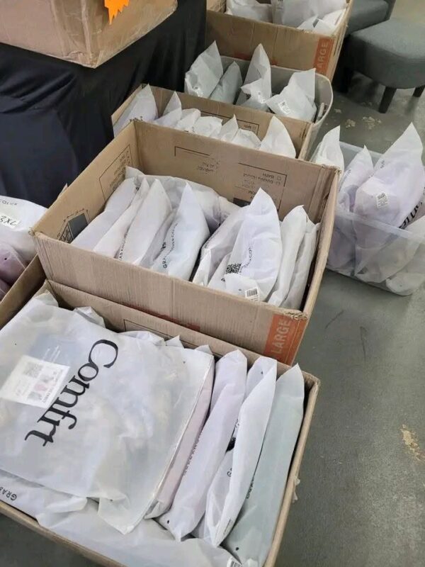 Comfrt clothing pallets wholesale