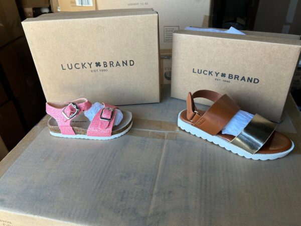 Kids sandals pallet